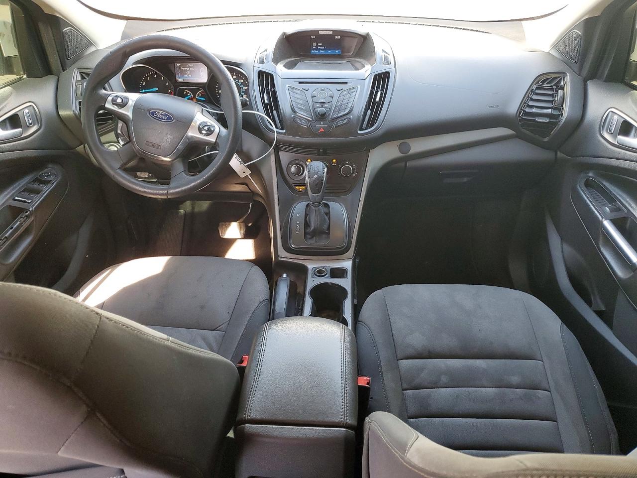 2016 FORD ESCAPE SE photo 8