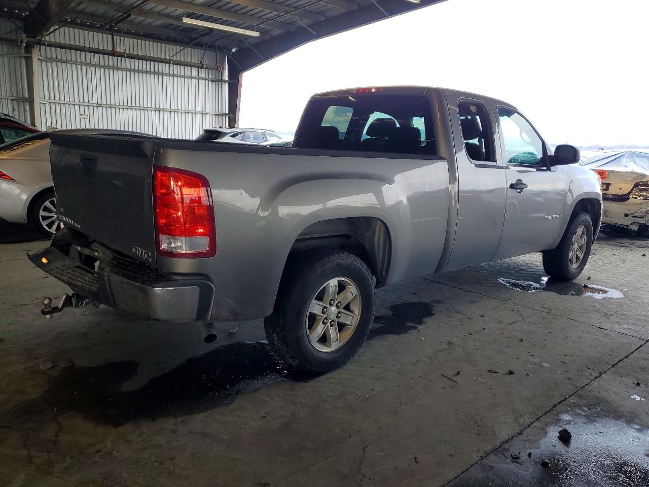 2012 GMC SIERRA C1500 SLE photo 5