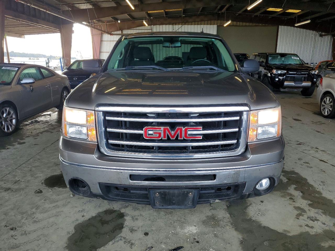 2012 GMC SIERRA C1500 SLE photo 9