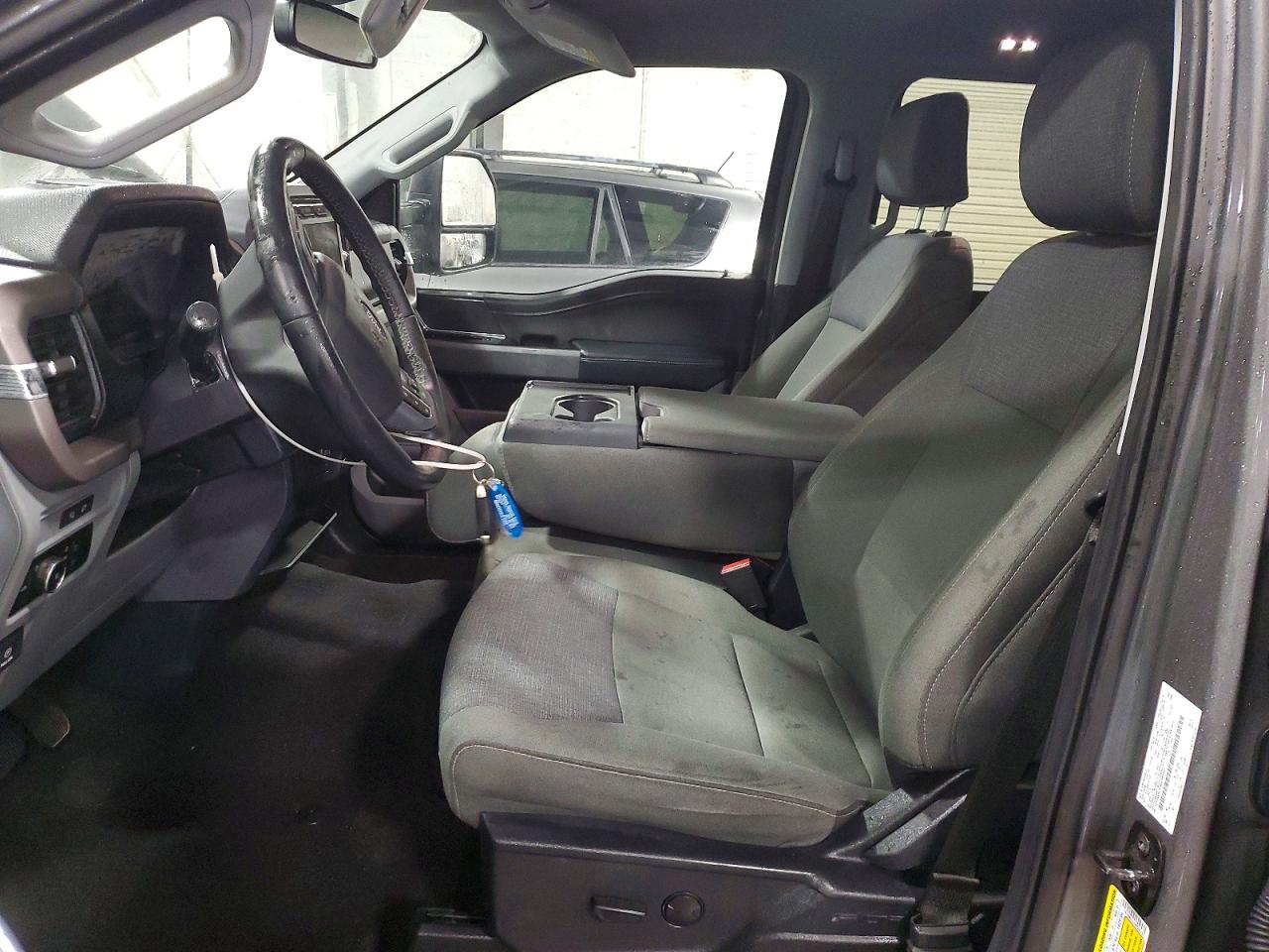 2024 FORD F150 XLT photo 7
