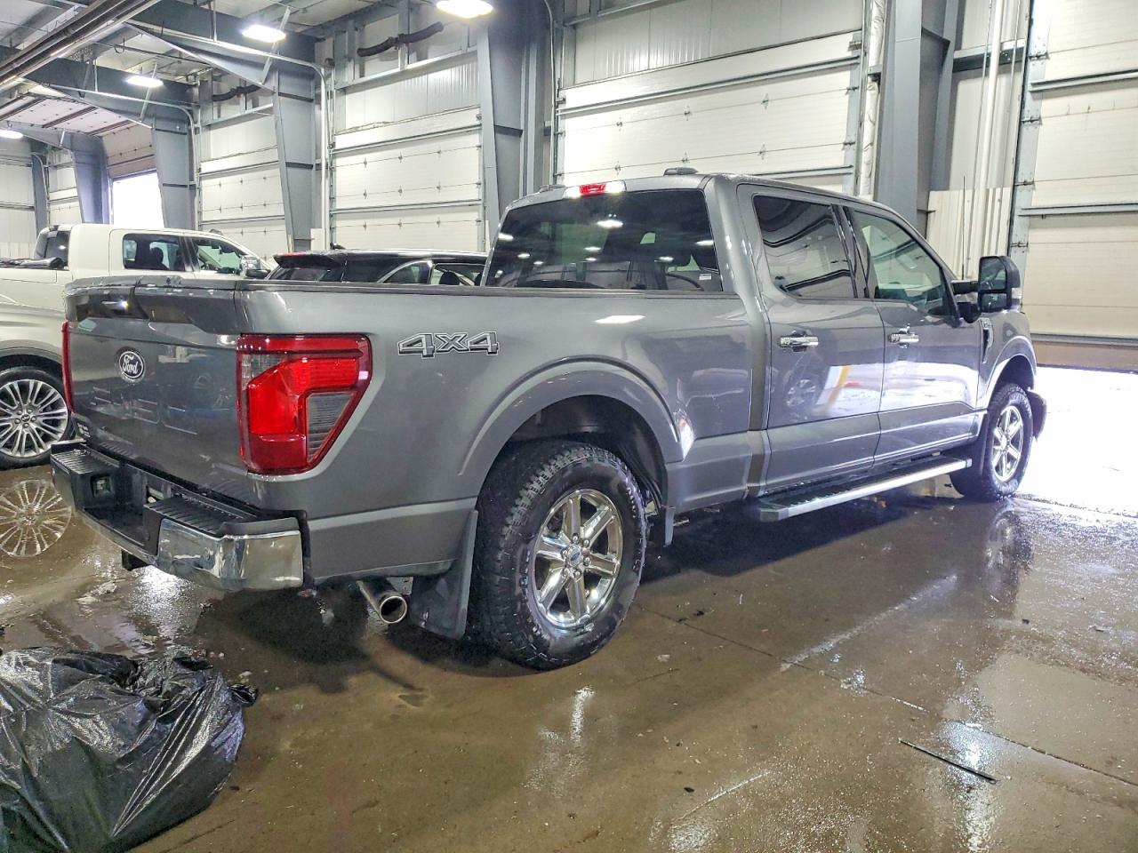 2024 FORD F150 XLT photo 3
