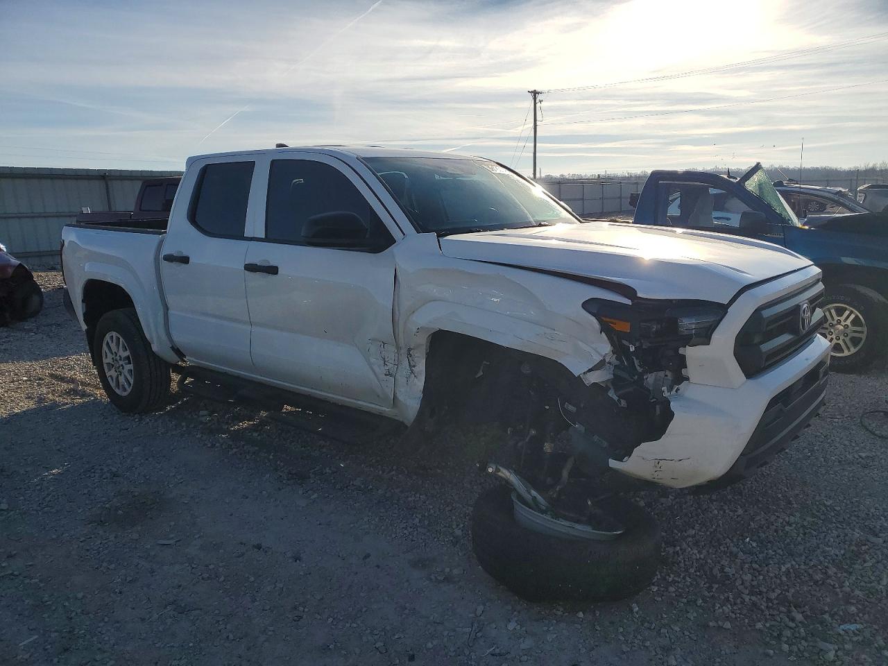 2024 TOYOTA TACOMA DOUBLE CAB photo 4