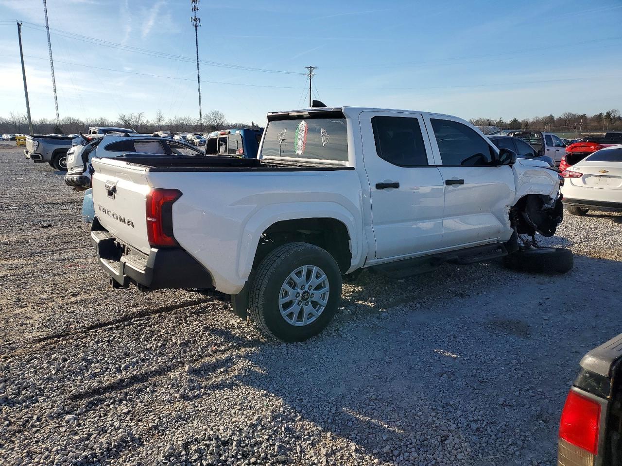 2024 TOYOTA TACOMA DOUBLE CAB photo 3