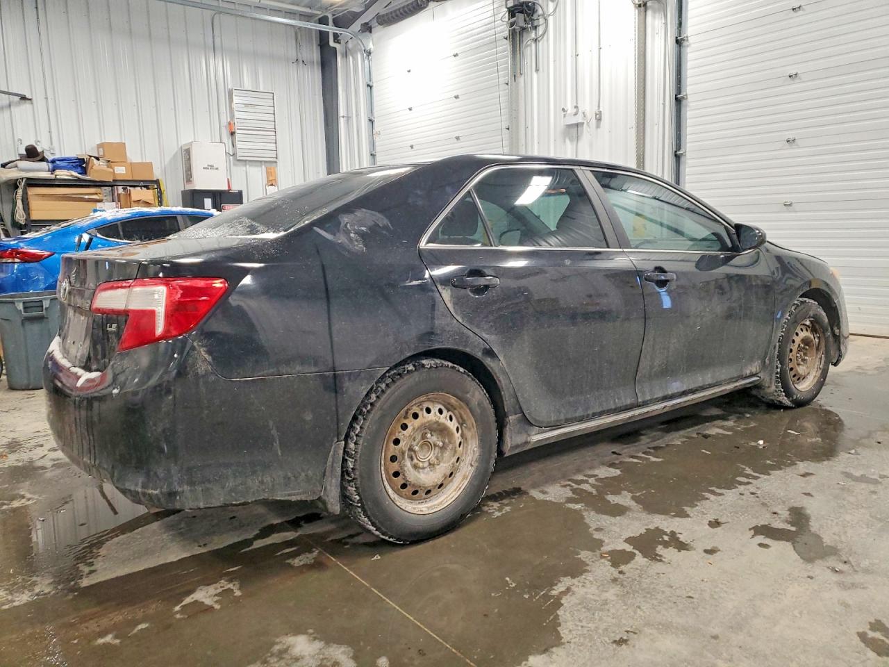 2013 TOYOTA CAMRY L photo 3