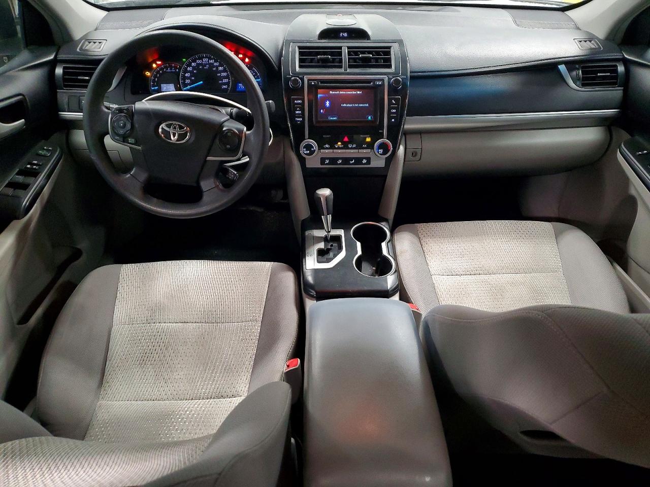 2013 TOYOTA CAMRY L photo 8