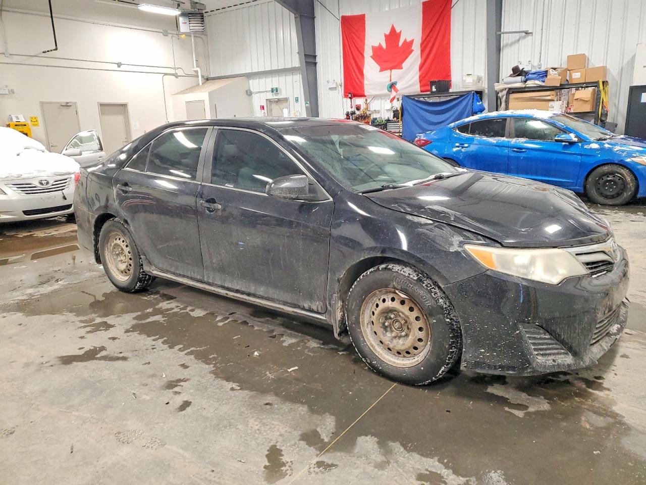 2013 TOYOTA CAMRY L photo 4