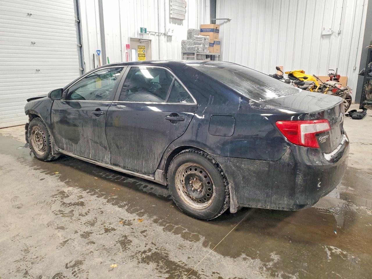 2013 TOYOTA CAMRY L photo 2
