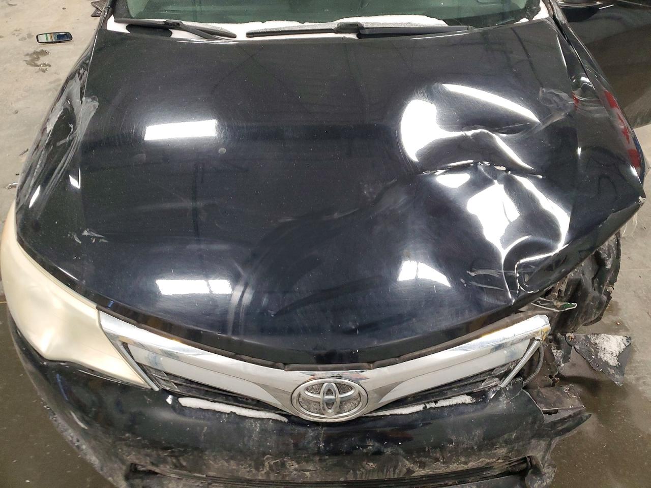 2013 TOYOTA CAMRY L photo 11
