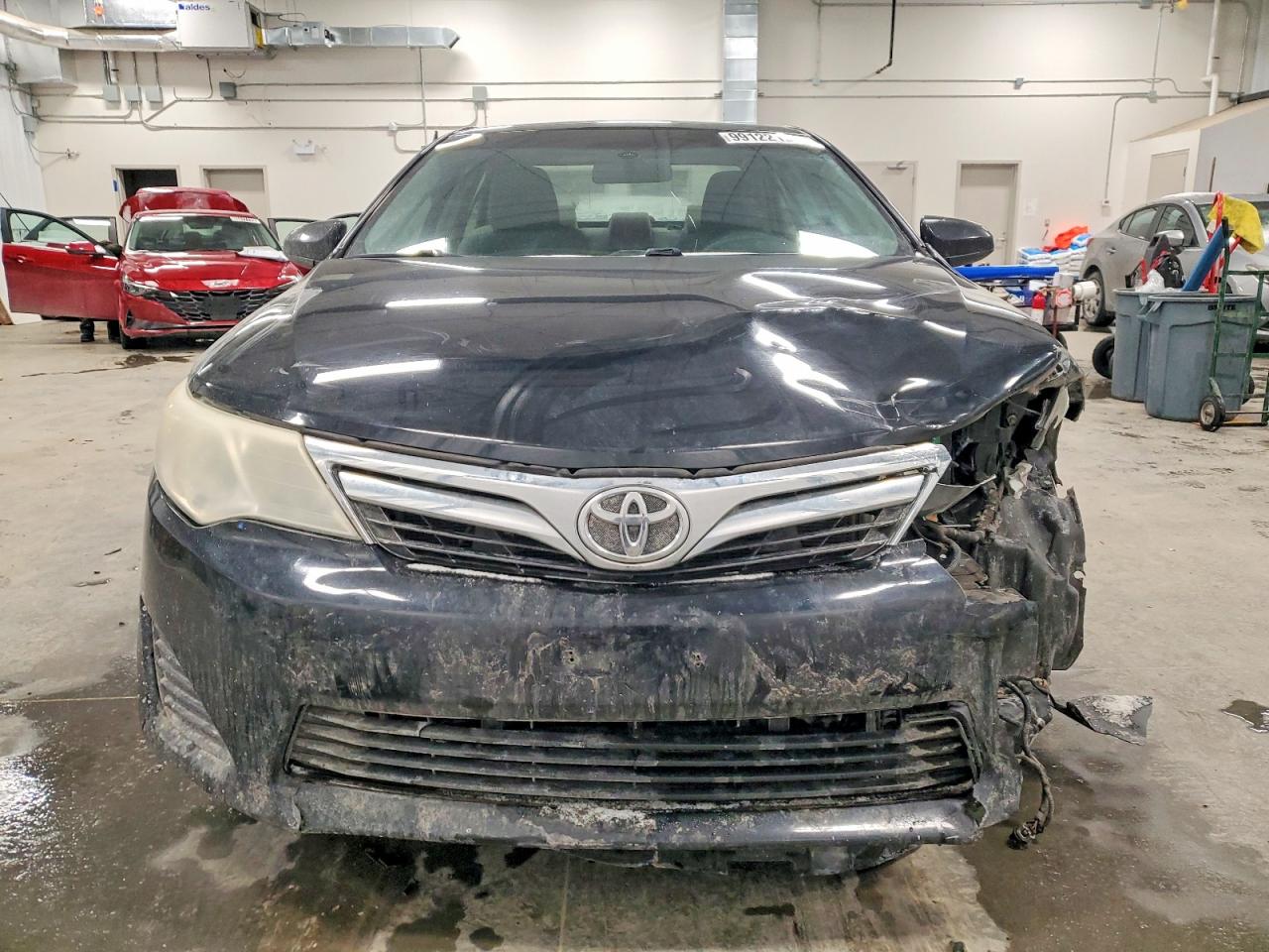 2013 TOYOTA CAMRY L photo 5