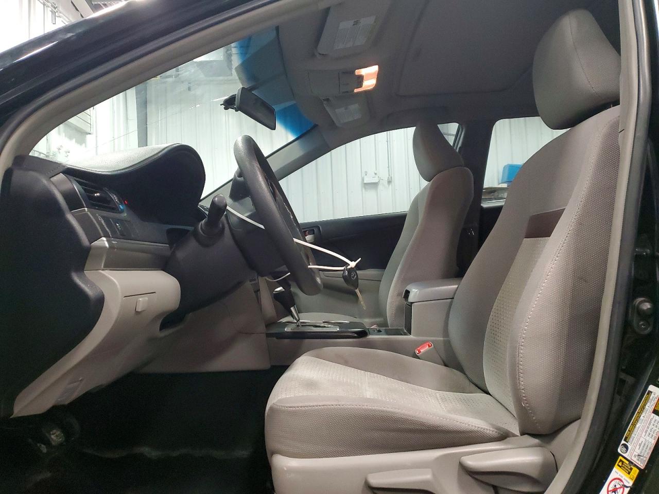 2013 TOYOTA CAMRY L photo 7