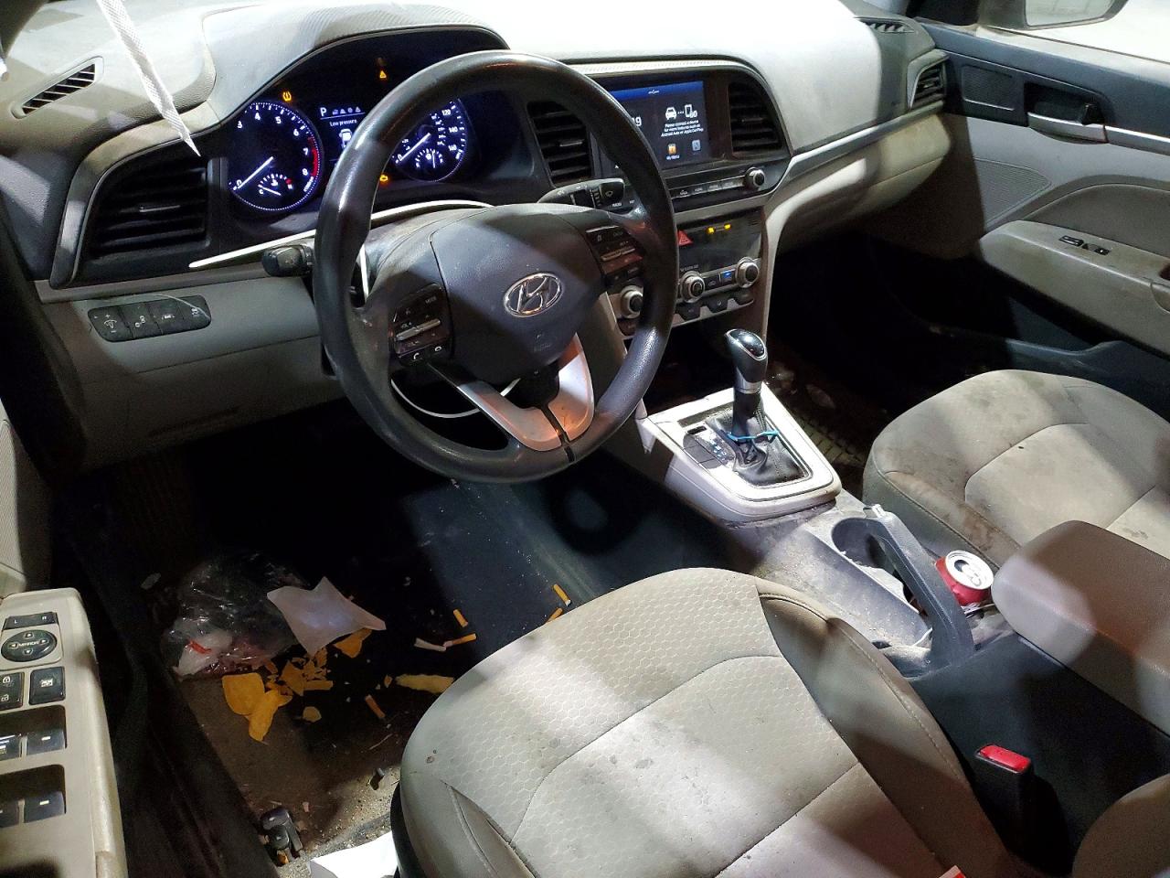 2020 HYUNDAI ELANTRA SEL photo 8
