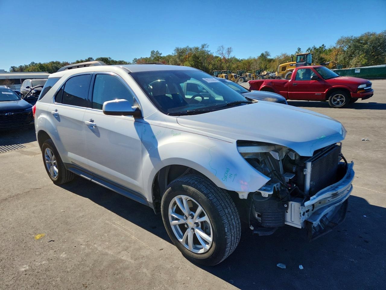 2016 CHEVROLET EQUINOX LT photo 4
