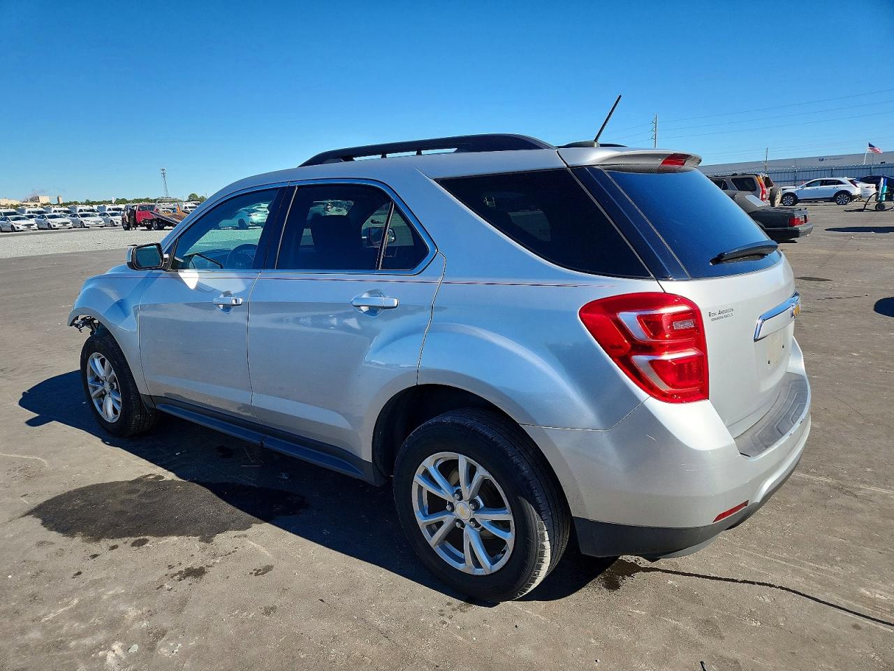 2016 CHEVROLET EQUINOX LT photo 2