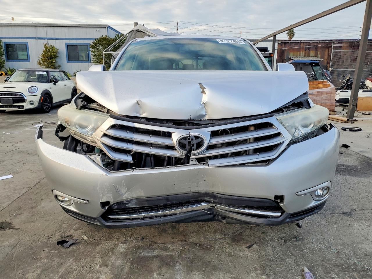 2013 TOYOTA HIGHLANDER LIMITED photo 5