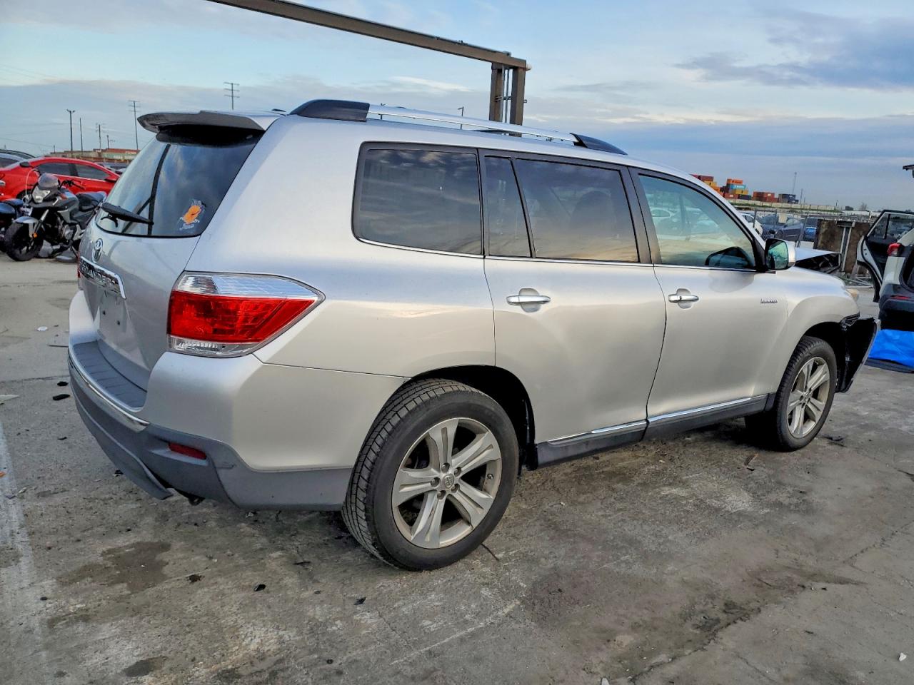 2013 TOYOTA HIGHLANDER LIMITED photo 3