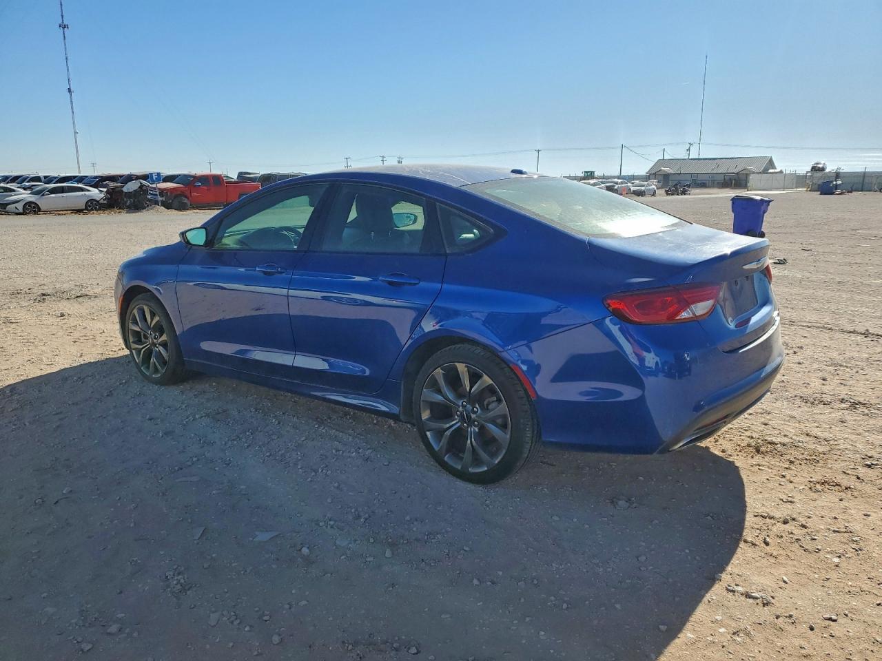2015 CHRYSLER 200 S photo 2