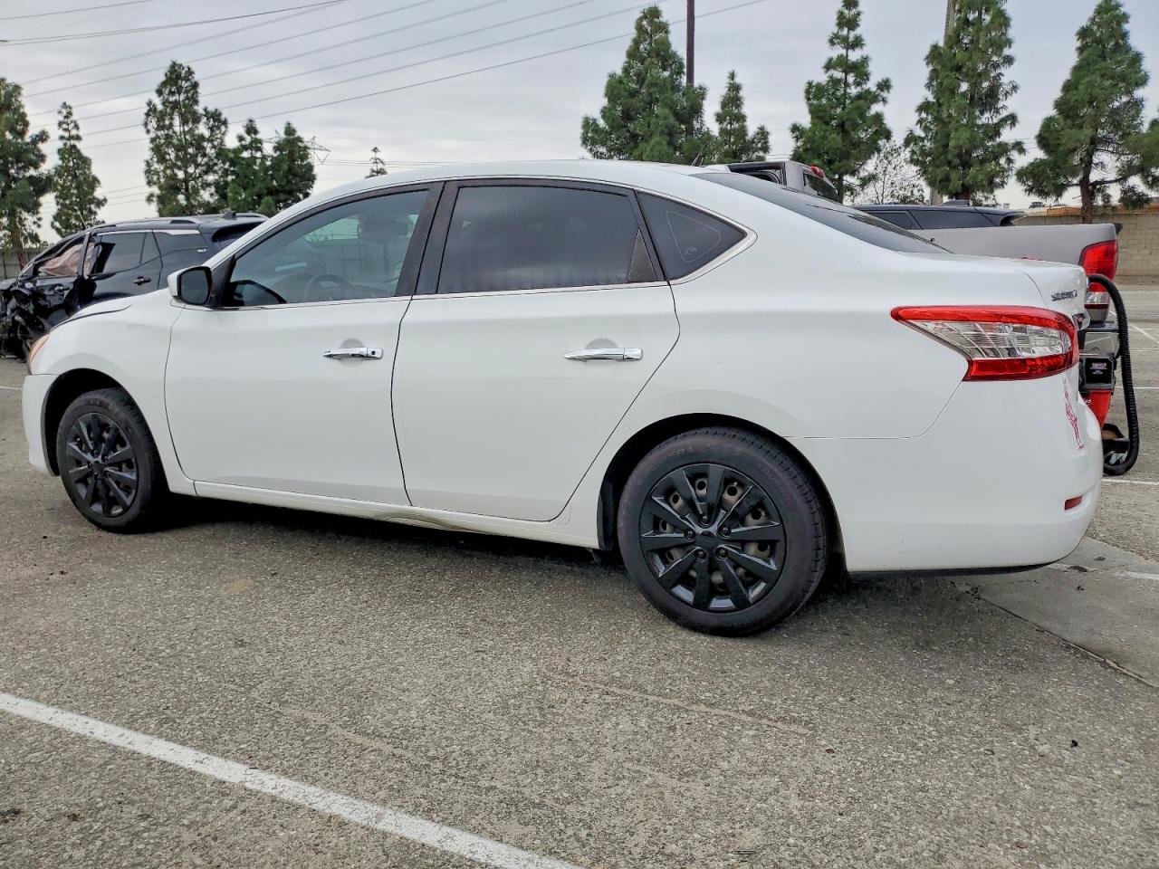 2015 NISSAN SENTRA S photo 2