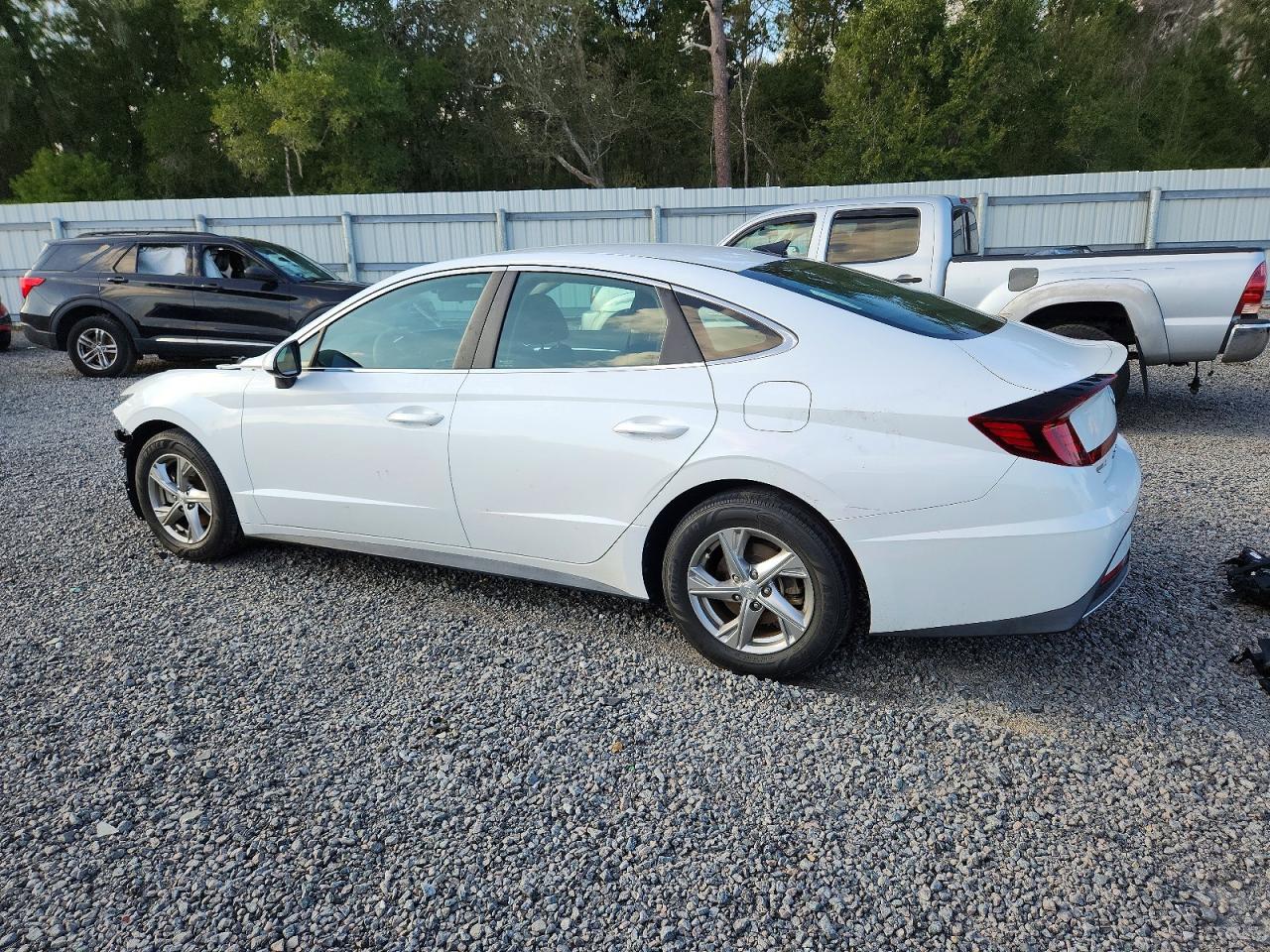 2020 HYUNDAI SONATA SE photo 2