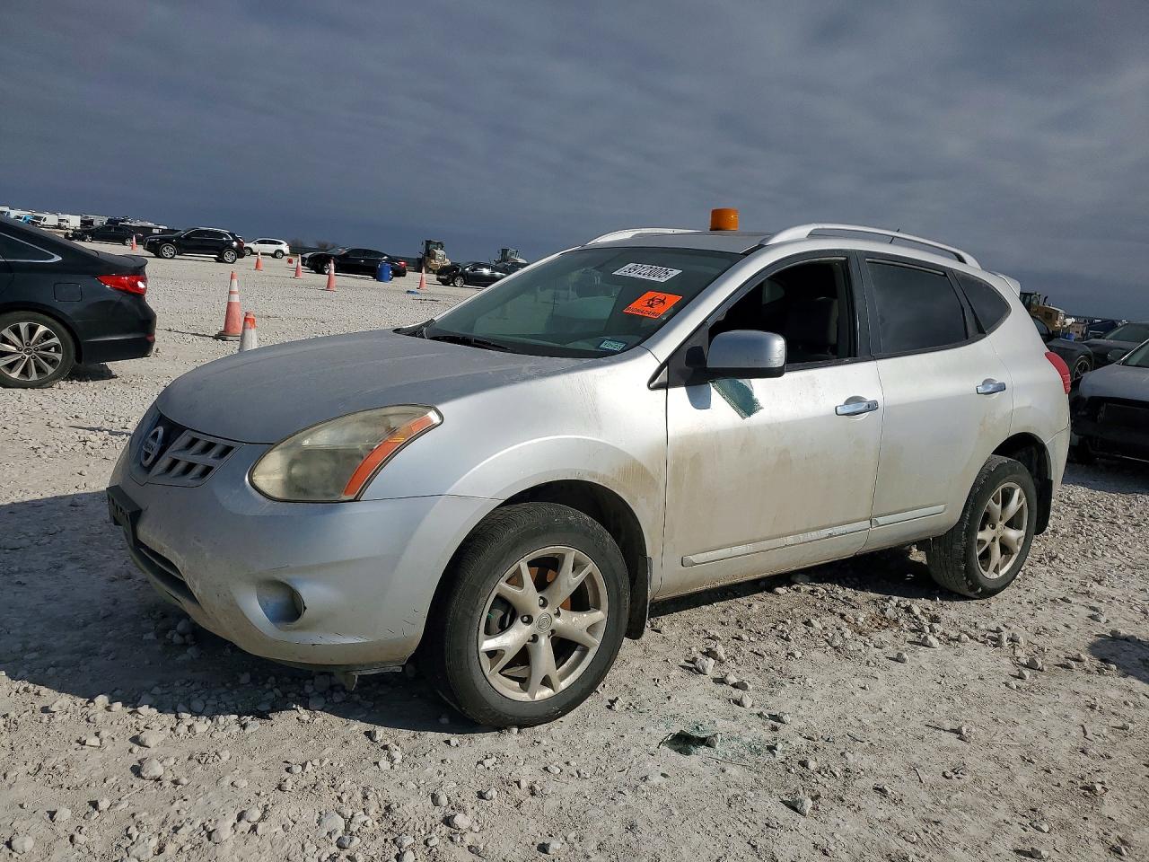 2011 NISSAN ROGUE