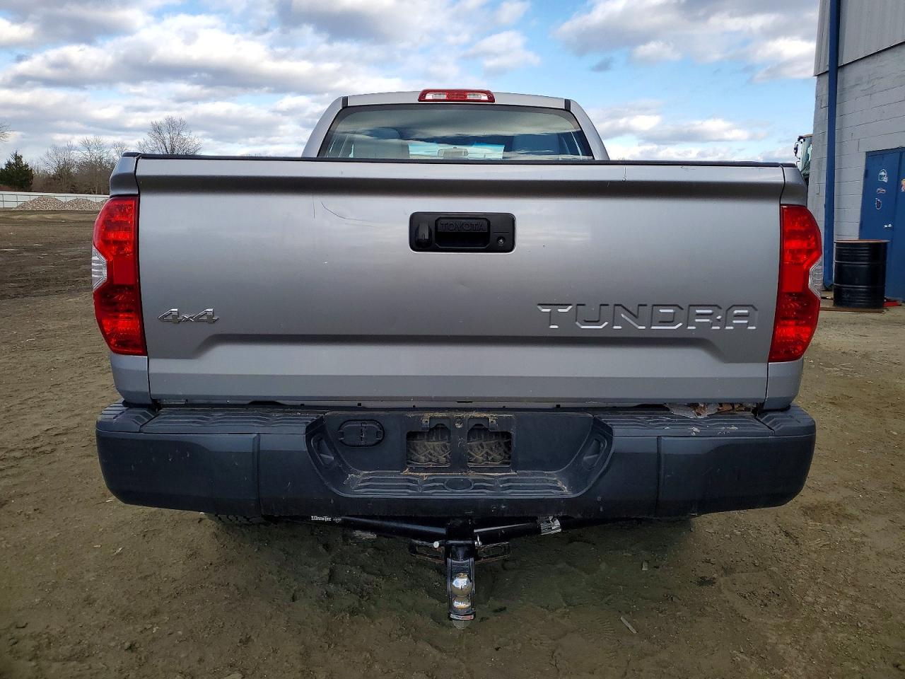 2014 TOYOTA TUNDRA DOUBLE CAB SR photo 6