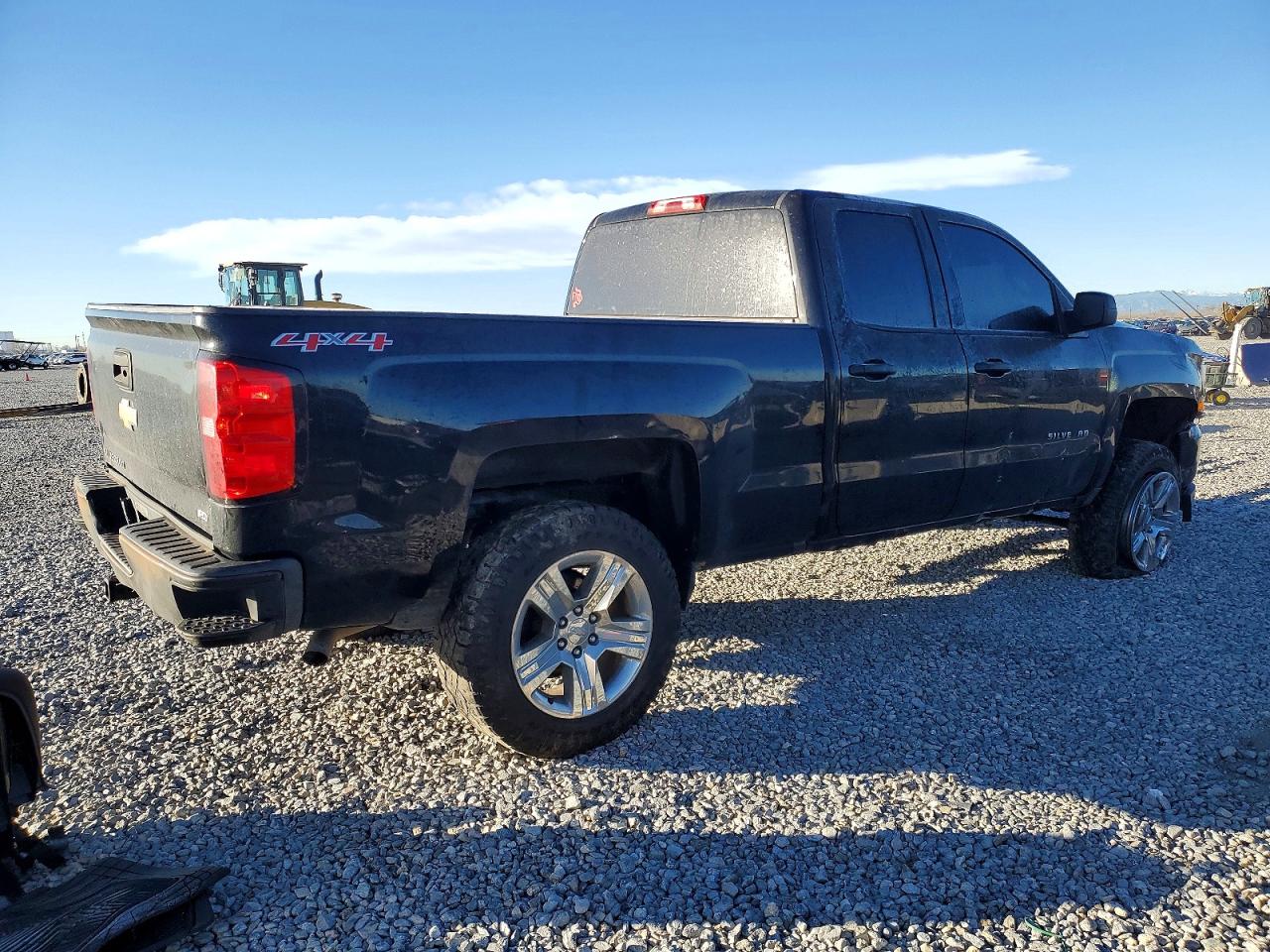 2016 CHEVROLET SILVERADO K1500 CUSTOM photo 3