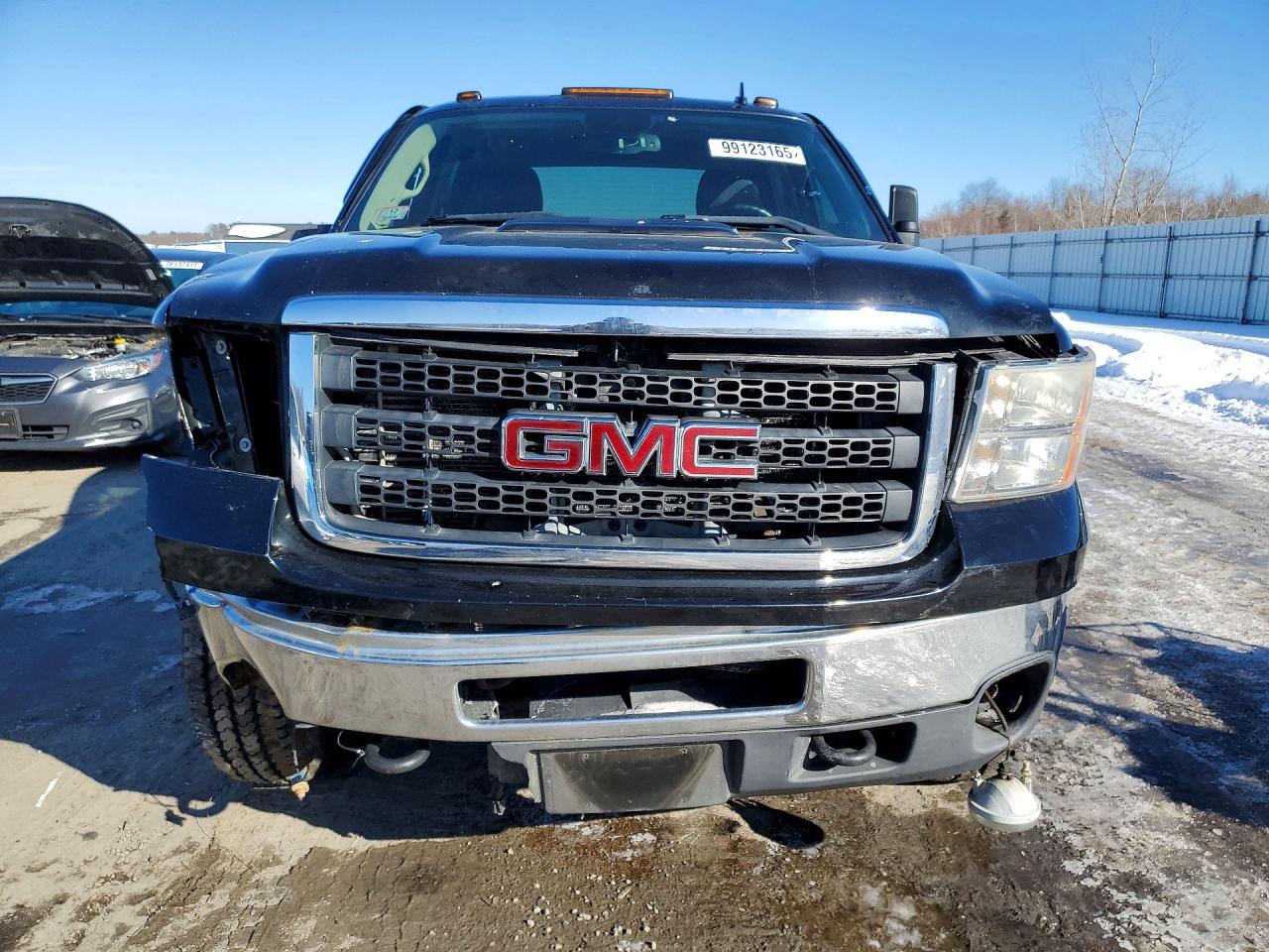 2011 GMC SIERRA K2500 SLT photo 9