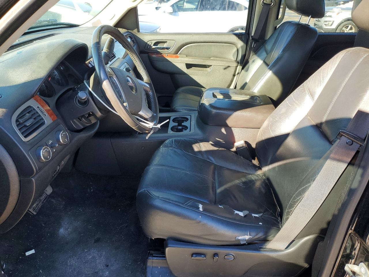2011 GMC SIERRA K2500 SLT photo 13