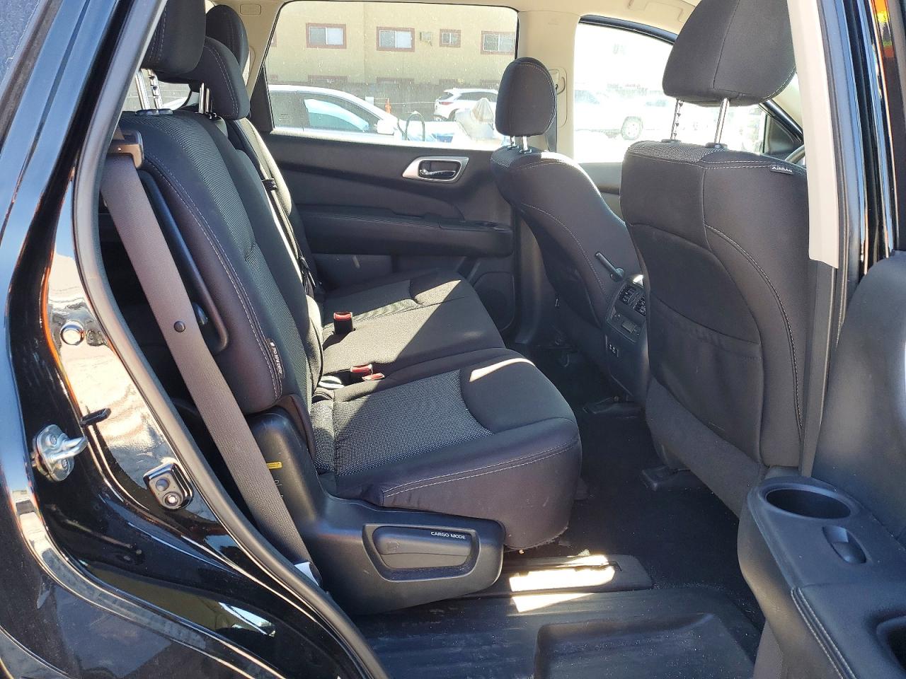 2020 NISSAN PATHFINDER S photo 11