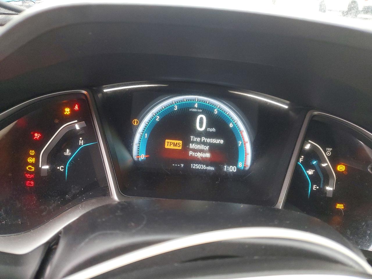 2016 HONDA CIVIC EX photo 9