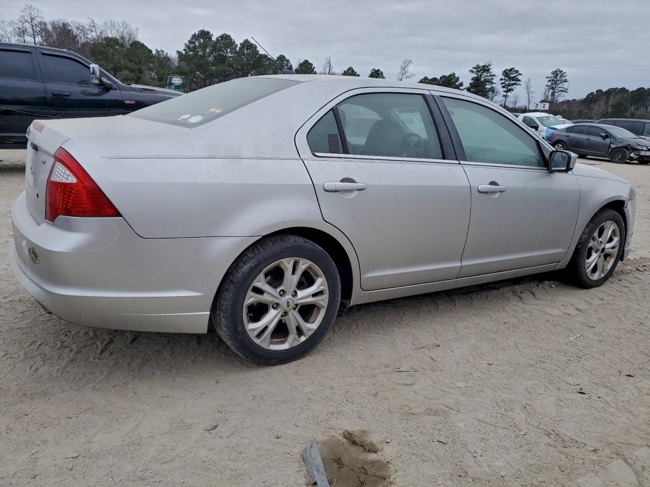2012 FORD FUSION SE photo 3
