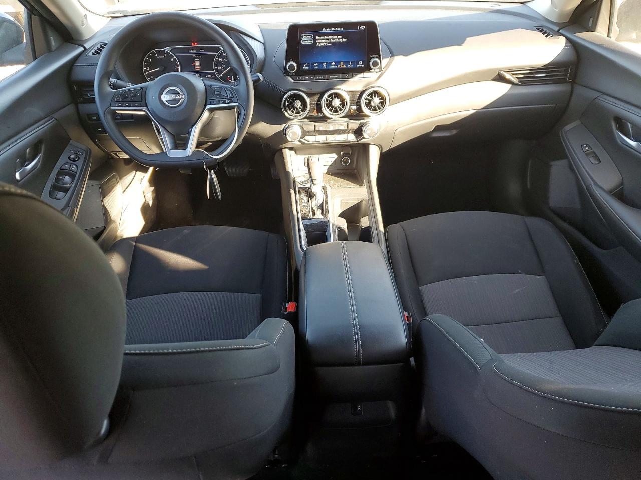 2025 NISSAN SENTRA SV photo 8