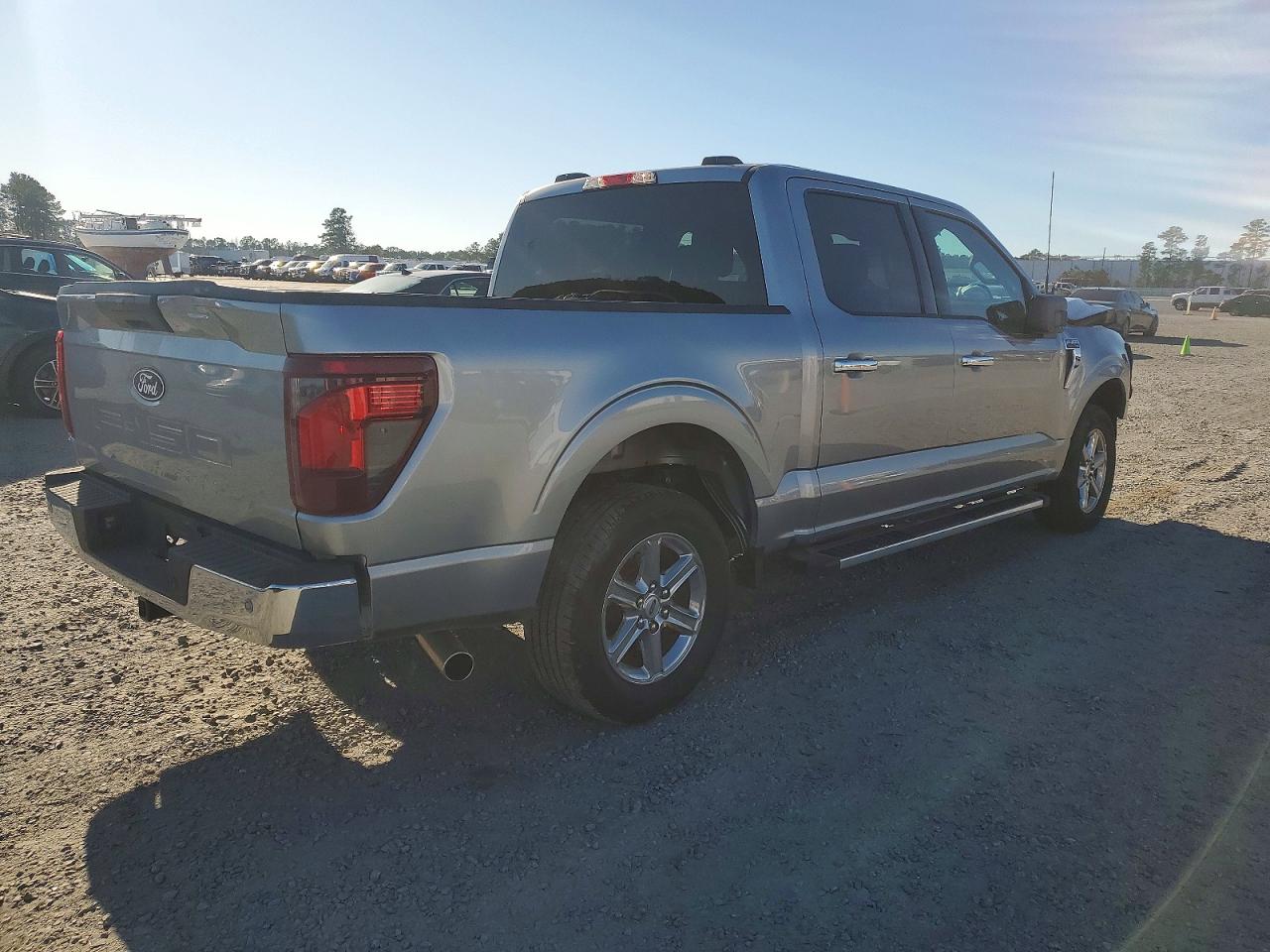 2025 FORD F150 XLT photo 3