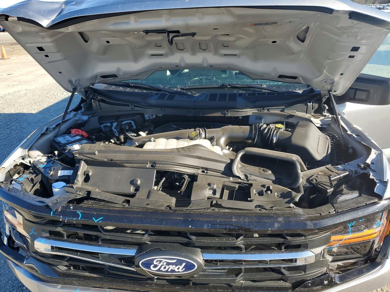 2025 FORD F150 XLT photo 11