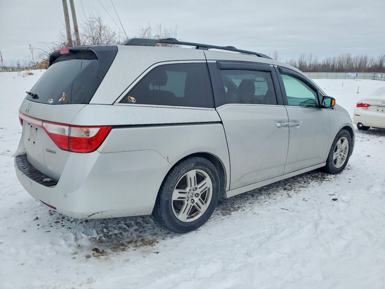2013 HONDA ODYSSEY TOURING photo 3