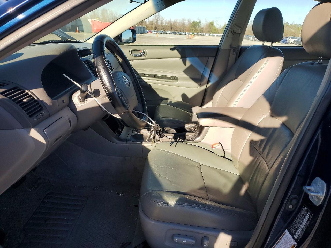2006 TOYOTA CAMRY LE photo 7