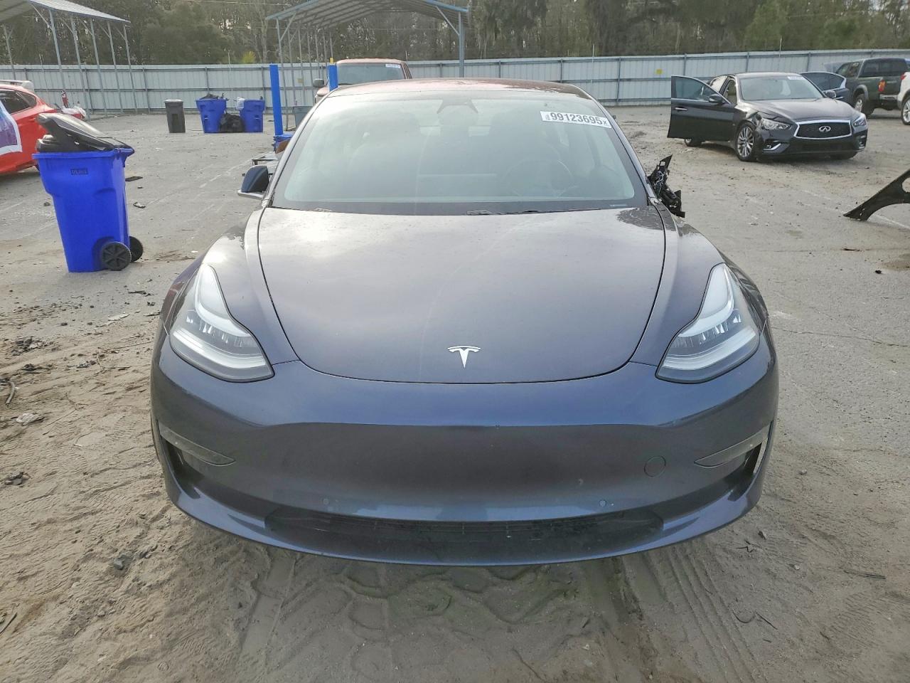 2018 TESLA MODEL 3 photo 9
