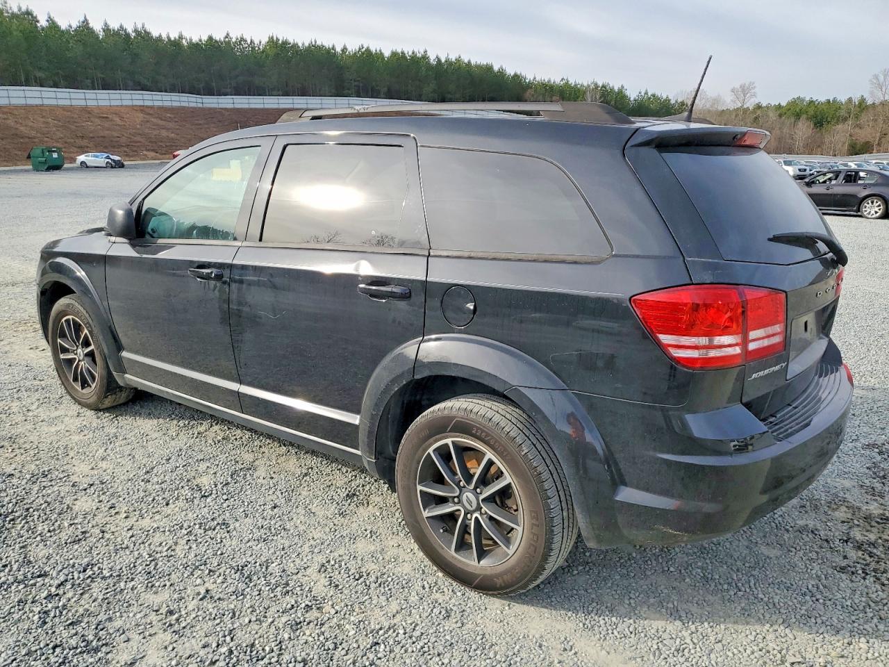 2018 DODGE JOURNEY SE photo 3