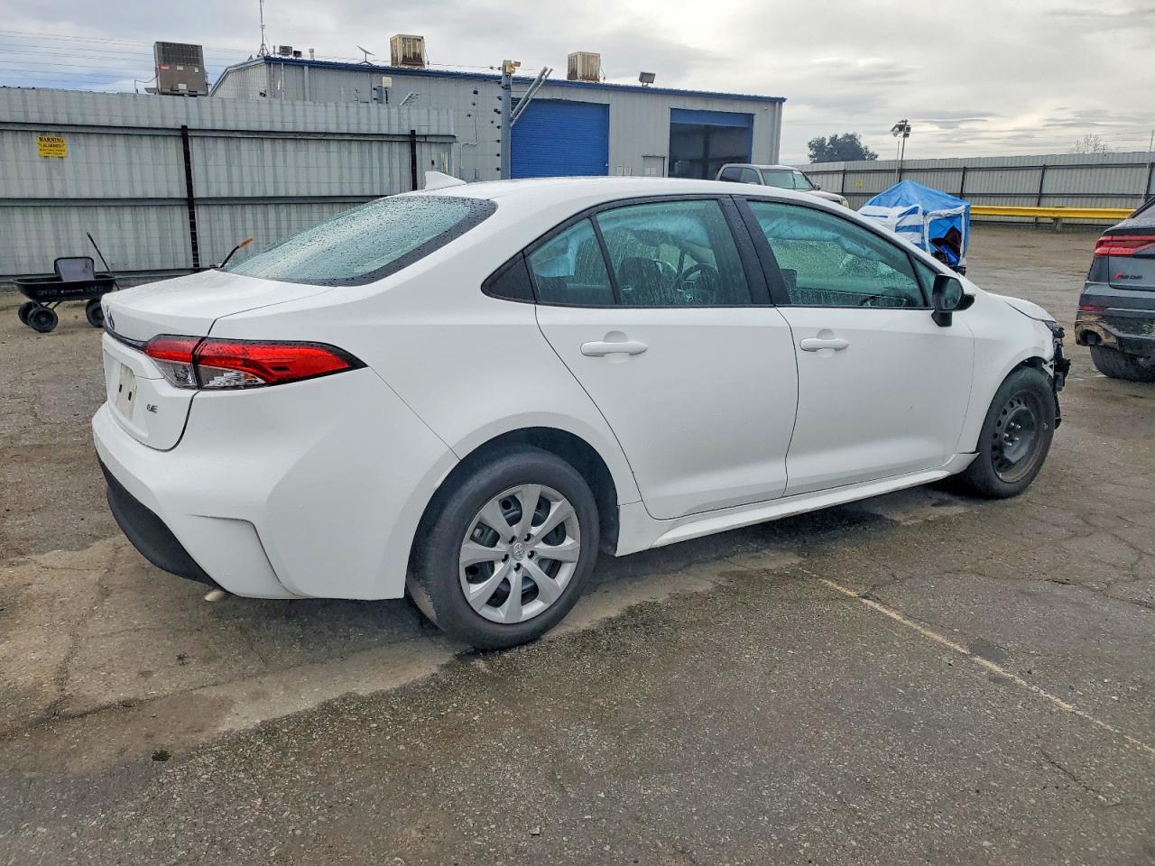 2024 TOYOTA COROLLA LE photo 3