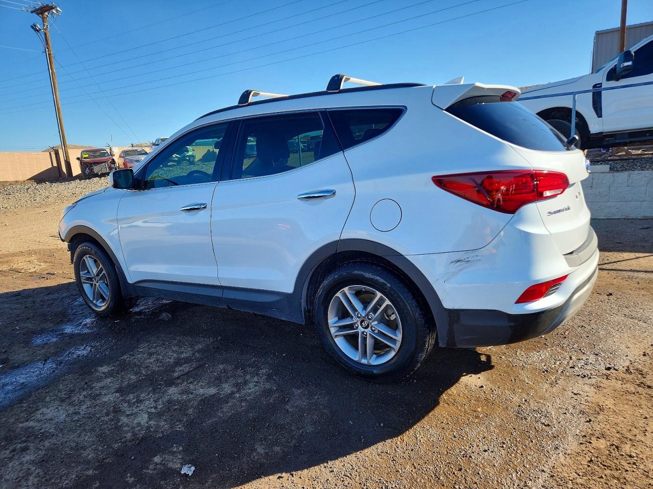 2017 HYUNDAI SANTA FE SPORT photo 2