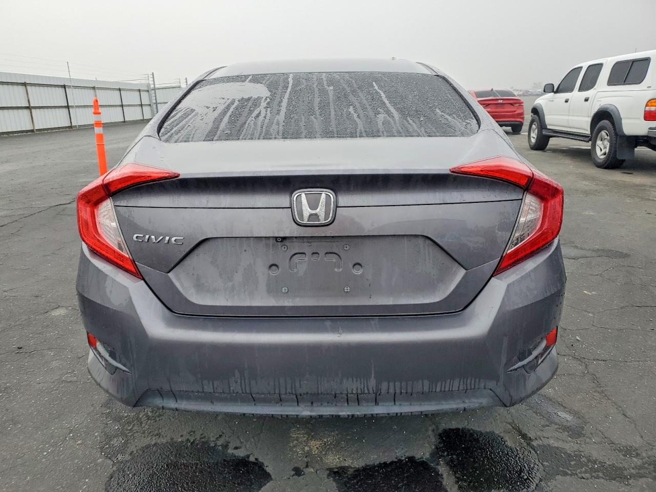 2016 HONDA CIVIC LX photo 11