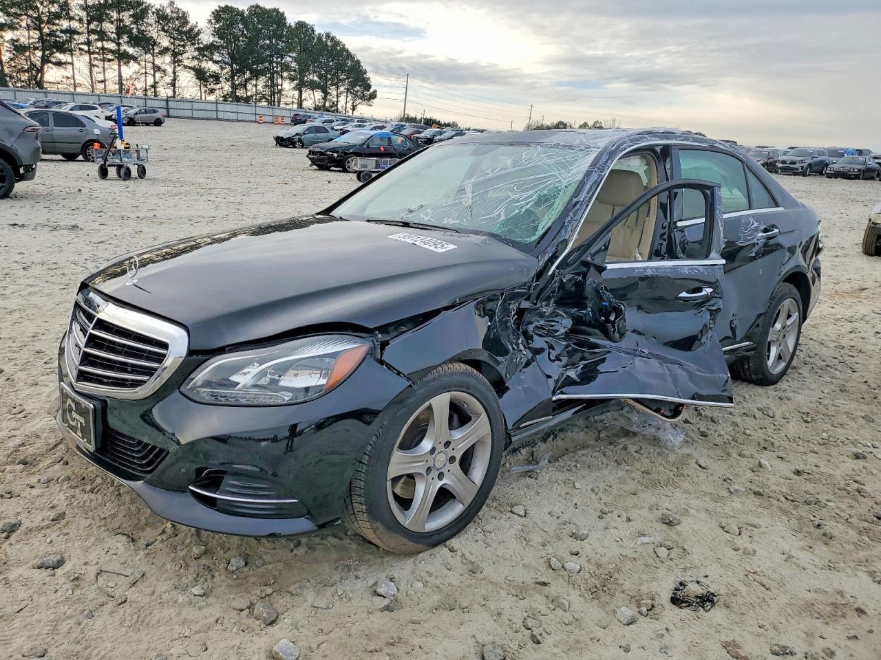 2014 MERCEDES-BENZ E