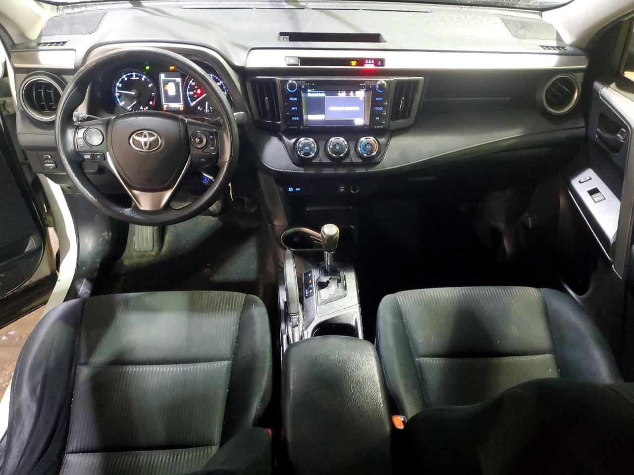 2017 TOYOTA RAV4 LE photo 8
