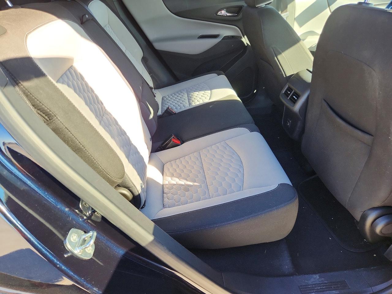 2021 CHEVROLET EQUINOX LT photo 19