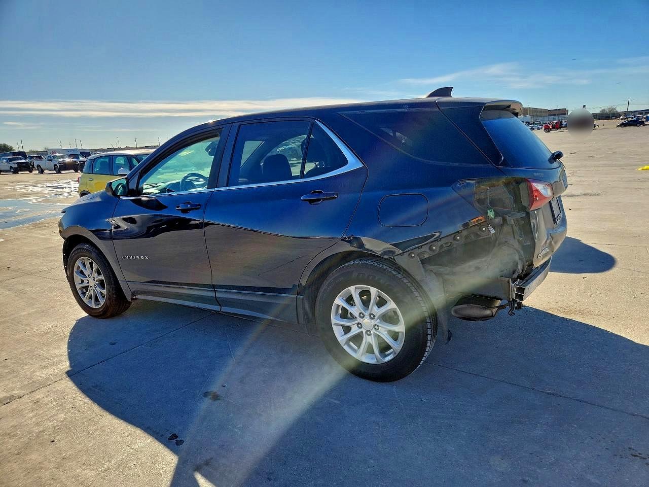 2021 CHEVROLET EQUINOX LT photo 3
