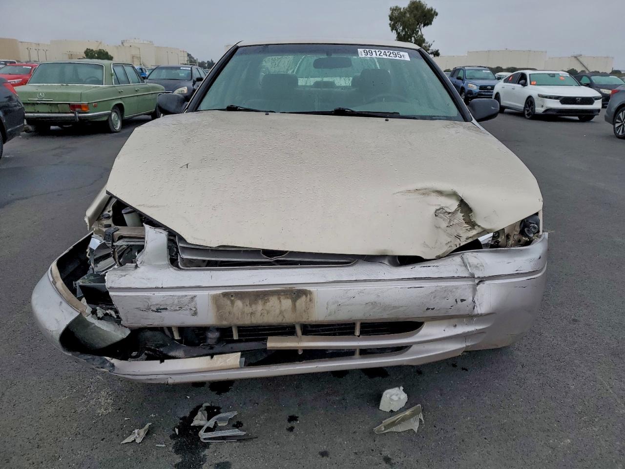 1997 TOYOTA CAMRY LE photo 5