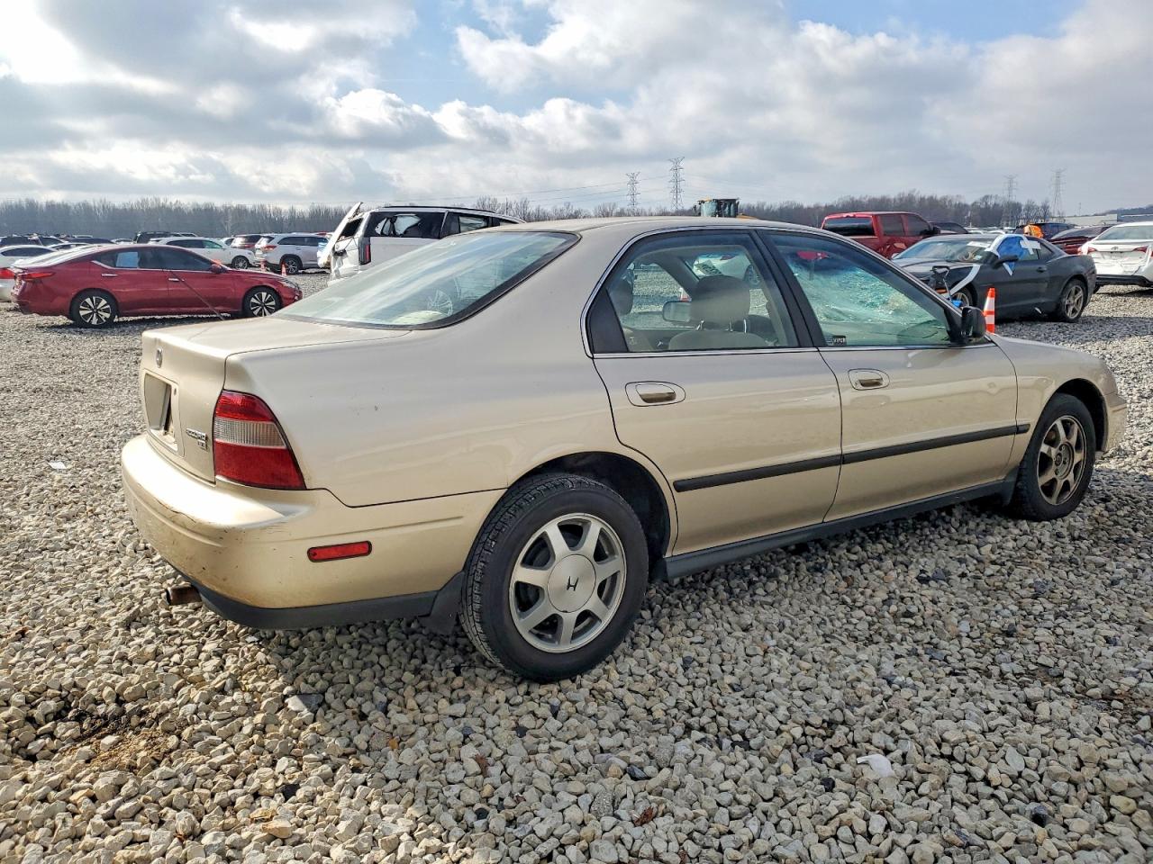 1994 HONDA ACCORD LX photo 3