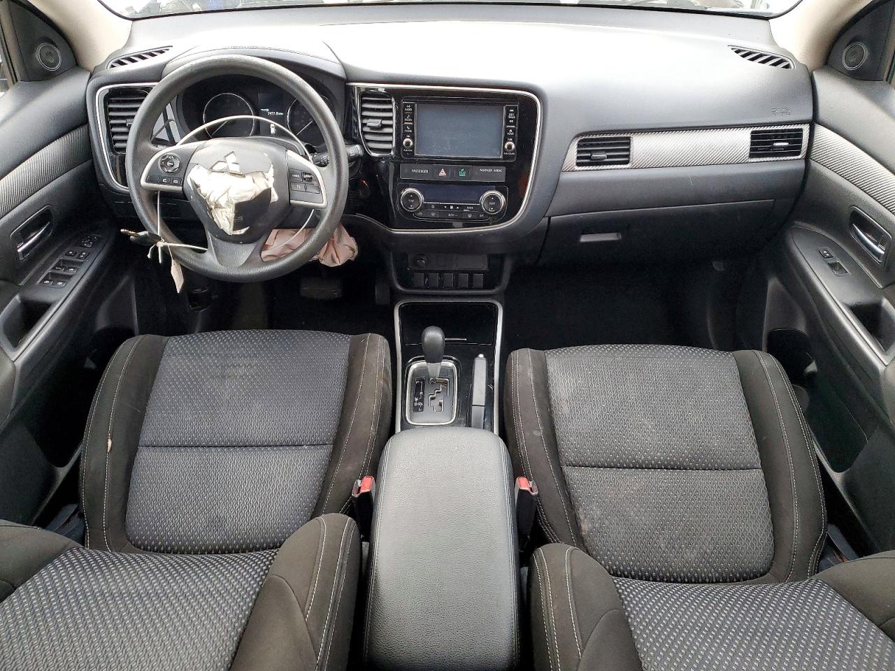 2018 MITSUBISHI OUTLANDER ES photo 8