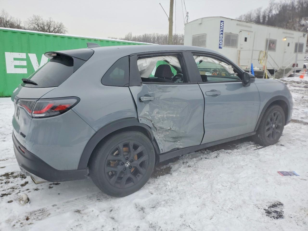 2024 HONDA HR-V SPORT photo 3
