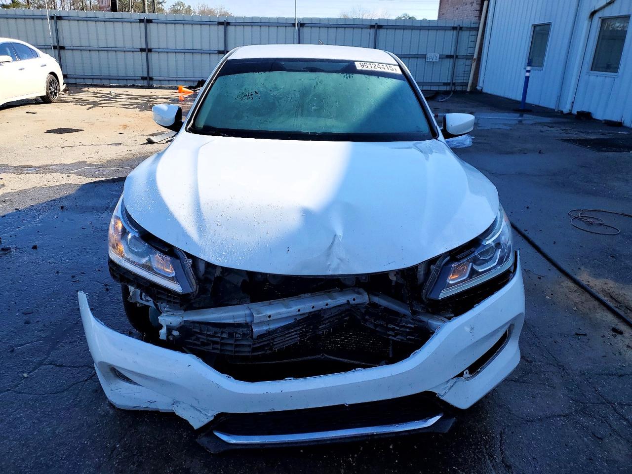 2016 HONDA ACCORD LX photo 5