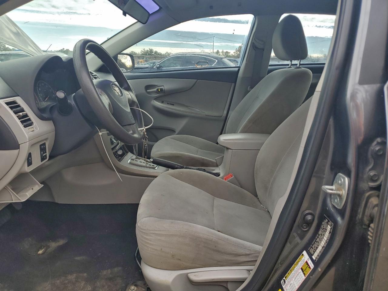 2011 TOYOTA COROLLA BASE photo 7